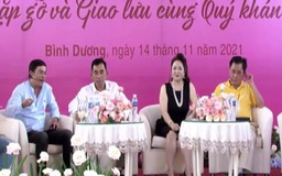 Bà Nguyễn Phương Hằng bị ca sĩ Vy Oanh kiện đòi bồi thường