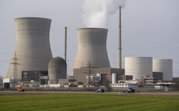 Nhiều nước xây thêm nhà máy điện hạt nhân