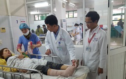 Hỗ trợ 11 nạn nhân vụ lật xe tại Đà Nẵng về quê ăn Tết