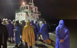 Đà Nẵng: Mất liên lạc với tàu cá, gia đình ngư dân cầu cứu