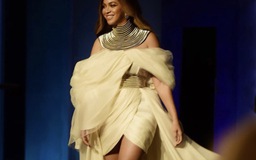 Danh ca Beyoncé ấn tượng trong trang phục của nhà thiết kế Phương My