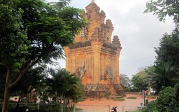 Từ trên tháp nhớ