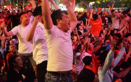 U.22 Việt Nam ghi mưa bàn thắng vô địch SEA Games: Vỡ òa mọi nẻo đường!