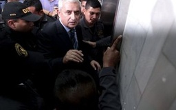 ‘Vua đào hầm’ Guzman từng hối lộ cựu Tổng thống Guatemala?