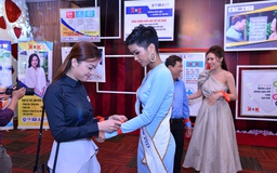 'Hoa hậu Phụ nữ người Việt quốc tế 2016' đeo ruy băng đỏ cho H’Hen Niê