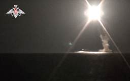 Nga phóng thử thành công tên lửa siêu thanh 'bất khả chiến bại' từ tàu ngầm