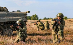 Ukraine nói Nga tập trung đến 90.000 quân gần biên giới, quan chức phương Tây lo ngại