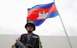 Mỹ cấm vận vũ khí đối với Campuchia