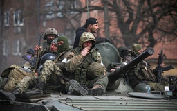 Nga tuyên bố sẵn sàng ngừng bắn ở Mariupol nếu lính Ukraine giương cờ trắng