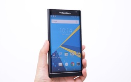 Cận cảnh BlackBerry Priv vừa xuất hiện tại Việt Nam