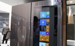 LG trình diễn tủ lạnh tích hợp Windows 10 tại IFA 2016