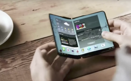 Giá smartphone màn hình cuộn lại được của Samsung sẽ lên tới 50 triệu đồng
