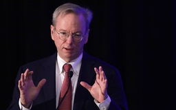 Ông Eric Schmidt đã rời Google vào tháng 2?