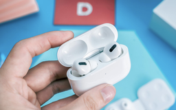 AirPods Pro giảm giá hơn 2 triệu đồng tại Việt Nam