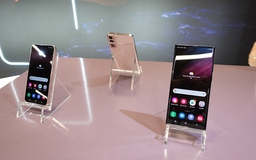 Samsung ra mắt Galaxy S22 và S22+ với thiết kế nhỏ gọn