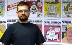 Tổng biên tập Charlie Hebdo thiệt mạng trong vụ thảm sát ở Paris
