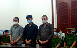 Lãnh án vì tổ chức cho người Trung Quốc ở lại Việt Nam trái phép