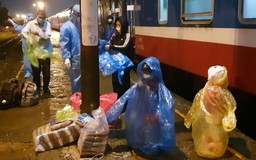 Quảng Trị đón thêm 448 người từ miền Nam về quê bằng tàu hỏa
