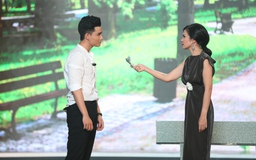 Việt Trinh ném tiền vào mặt thí sinh trên sân khấu
