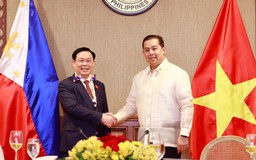 Chủ tịch Quốc hội Vương Đình Huệ hội đàm với Chủ tịch Hạ viện Philippines