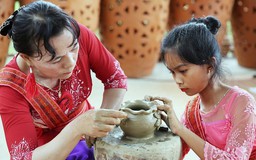 Nghệ thuật làm gốm của người Chăm trở thành di sản văn hoá UNESCO