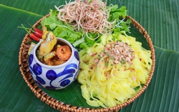 Mì Quảng ếch bếp Trang, thu hút hàng loạt sao Việt ghé thăm
