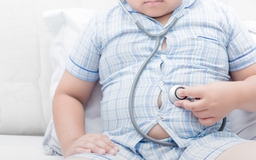 Góc Tư vấn dinh dưỡng: Mẹ tròn, con béo: Điều chỉnh làm sao?