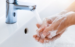 Gel rửa tay khô - chuyên gia kháng khuẩn bảo vệ bạn mọi lúc mọi nơi