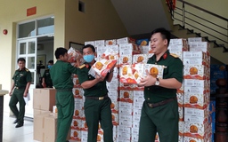 72.000 sản phẩm Trà Thanh Nhiệt Dr Thanh tiếp sức đồng bào, chiến sĩ