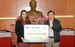 Tập đoàn TH ủng hộ 1 tỉ đồng giúp đồng bào vùng lũ miền Trung