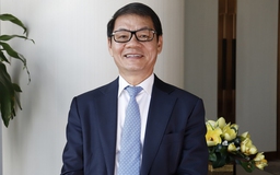 Ông Trần Bá Dương nhận giải danh dự 'Doanh nhân xuất sắc ASEAN'