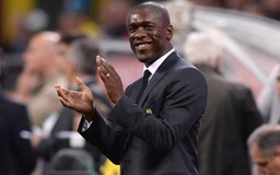 Huyền thoại Seedorf nhận nhiệm vụ trục vợt 'tàu đắm' Deportivo