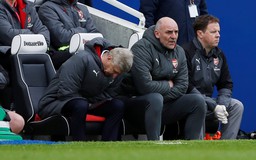 Không chỉ CĐV, ngay cả trụ cột Arsenal cũng không còn tin Wenger