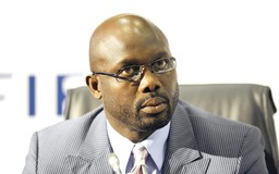 Huyền thoại George Weah dập tắt hoài nghi trước ngày nhậm chức Tổng thống Liberia