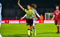 Serie A của Ý chào đón nữ trọng tài đầu tiên bắt chính 1 trận đấu