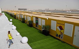 World Cup 2022: Qatar hoàn tiền cho CĐV ở trong container thiếu tiện nghi