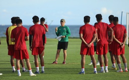 HLV Shin Tae-yong nhờ cảnh sát giúp đỡ tuyển Indonesia tại AFF Cup 2022