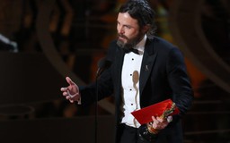 Casey Affleck lên tiếng về cáo buộc lạm dụng tình dục sau khi đoạt Oscar