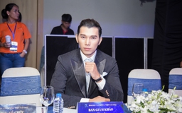 Á vương Ngọc Tình ngồi ghế giám khảo Mister Universal Ambassador 2017