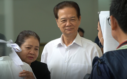 Nguyên thủ tướng Nguyễn Tấn Dũng đến viếng nghệ sĩ Chánh Tín