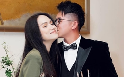 Bạn trai CEO đăng ảnh hôn má, nhắn nhủ tình cảm đến Hoa hậu Hương Giang