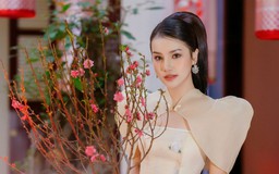 Á hậu Hương Ly khoe nhan sắc ngọt ngào khi diện áo dài