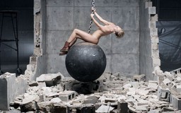 Miley Cyrus hối hận vì thực hiện MV 'Wrecking Ball'