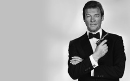 ‘Điệp viên 007’ Roger Moore qua đời ở tuổi 90