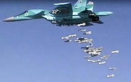 Mỹ cảnh báo có thể bắn hạ máy bay Nga tại Syria