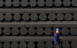 Nhà máy thép ‘xác sống’ Trung Quốc trầm trọng hóa dư cung thế giới