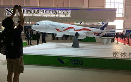 Nga, Trung Quốc ra mắt máy bay mới cạnh tranh với Airbus, Boeing
