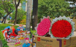 Hoa hồng giá 3 triệu đồng/bó, chợ Hồ Thị Kỷ tấp nập ngày lễ tình nhân 14.2