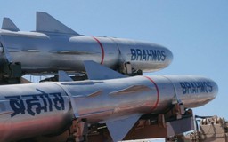 Philippines ký thỏa thuận ủng hộ việc mua tên lửa BrahMos tăng cường phòng thủ bờ biển