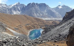 Các sông băng Himalaya đang tan chảy với tốc độ chóng mặt